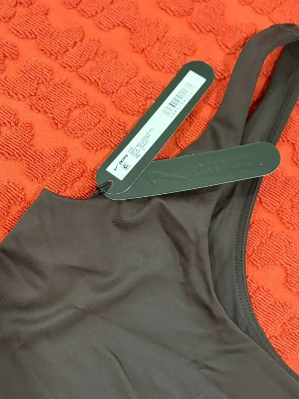 ✨ NWT ✨ SKIMS Swim Scoop Neck Longline Bra | Hickory| L